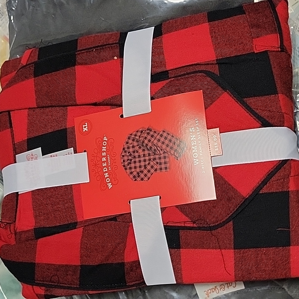 Wondershop Red and Black Plaid Women's Pajama Set